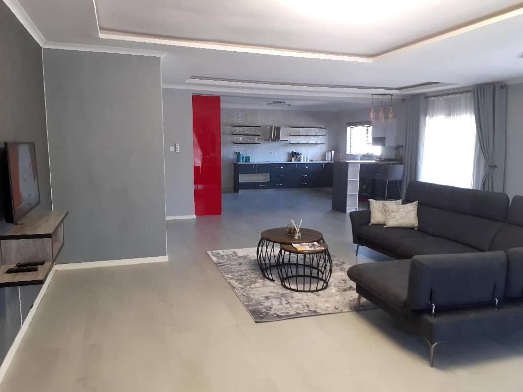 Villa 13 Maun Ngoại thất bức ảnh